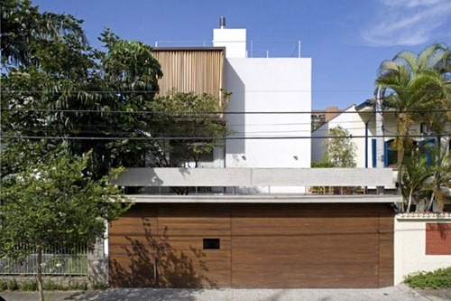 Vertical-House (1)